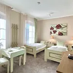 Bege Oakstay * 스프로쾨펠